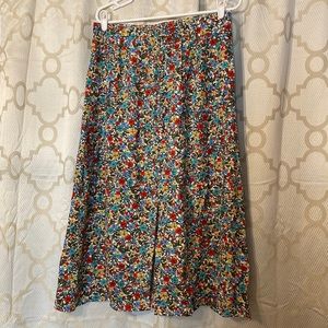 Loft pull on skirt with buttons